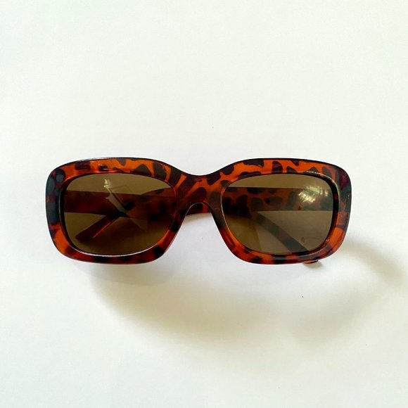 Cheetah Cat-Eye Sunglasses - Picture 1 of 3